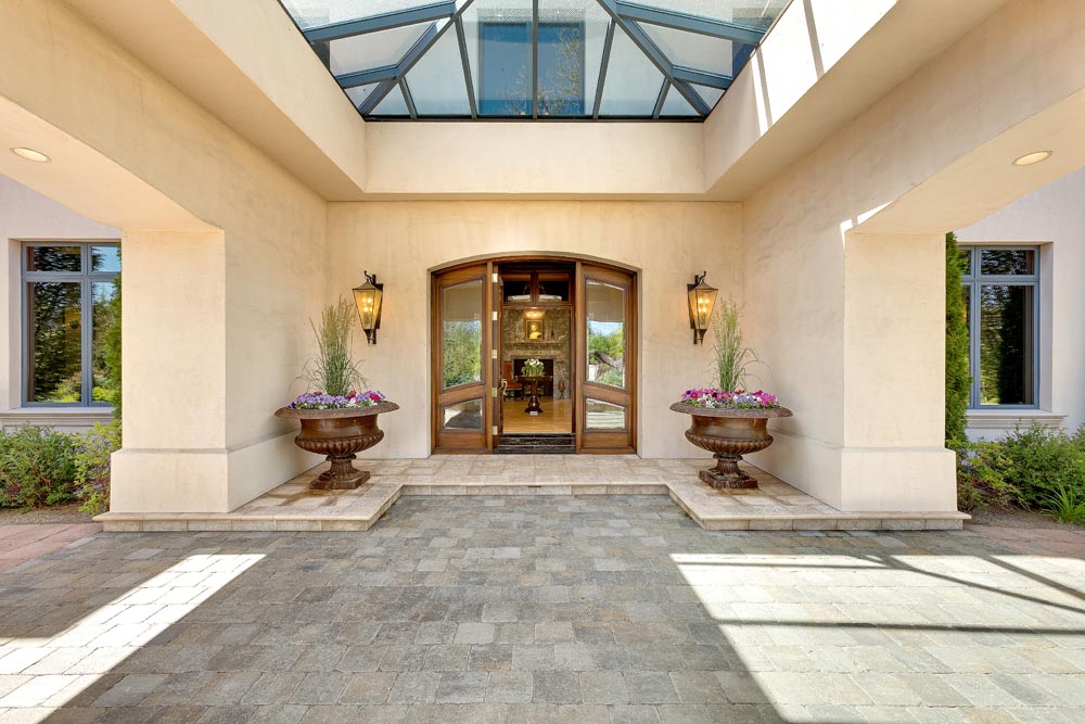 116TruckeeRiverMansionRenoNevada10 Leading Estates of the World